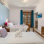Vallia's Seaview Complex Argassi