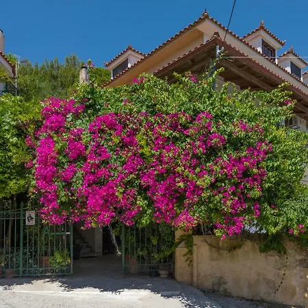 Maison d'hôtes Vallia's Seaview Complex 3*