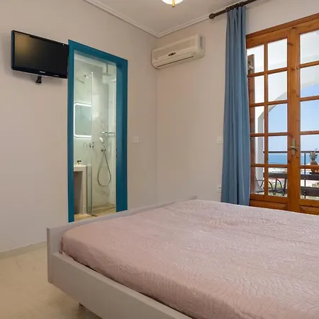 Vallia's Seaview Complex 招待所 阿凯松